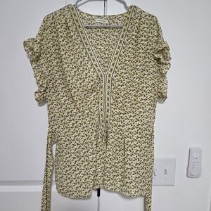 Max Studio Yellow Floral Ruffle Sleeve Blouse